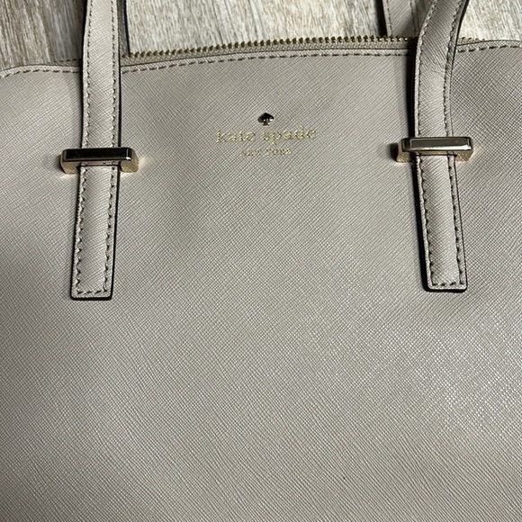 KATE SPADE
Cedar Street Maisie Gray Leather Satchel with crossbody strap - Picture 2 of 8